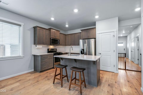 Tiny photo for 16624 Pine Creek Drive, La Pine, OR 97739 (MLS # 220222816)
