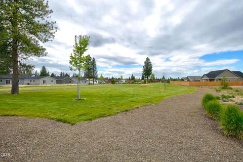 Tiny photo for 16624 Pine Creek Drive, La Pine, OR 97739 (MLS # 220222816)