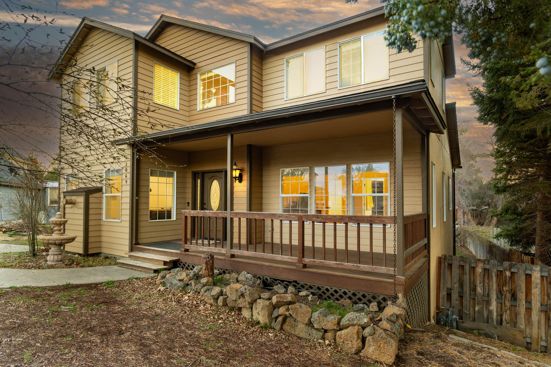 2069 NE Hollow Tree Lane