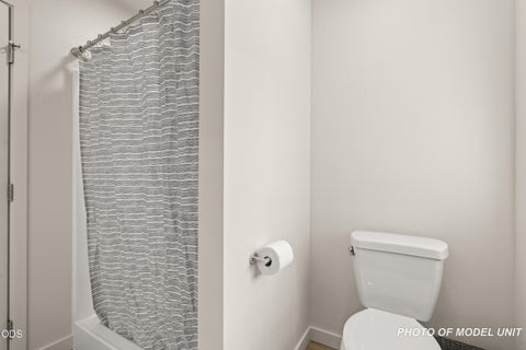 Tiny photo for 2032 Sunset Drive #7, Medford, OR 97501 (MLS # 220226842)