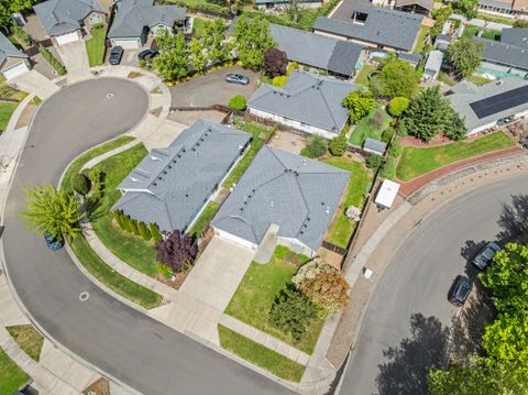 Tiny photo for 35 Scholarship Way, Medford, OR 97501 (MLS # 220219403)