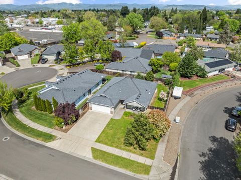 Tiny photo for 35 Scholarship Way, Medford, OR 97501 (MLS # 220219403)