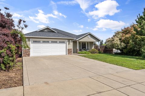 Tiny photo for 35 Scholarship Way, Medford, OR 97501 (MLS # 220219403)