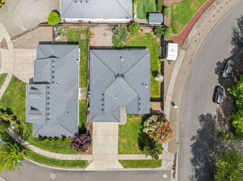 Tiny photo for 35 Scholarship Way, Medford, OR 97501 (MLS # 220219403)