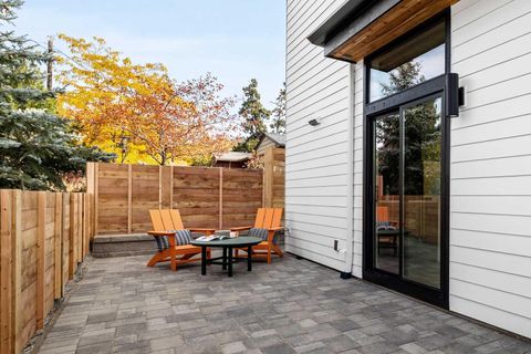 Tiny photo for 643 NE Marshall Avenue, Bend, OR 97701 (MLS # 220212218)