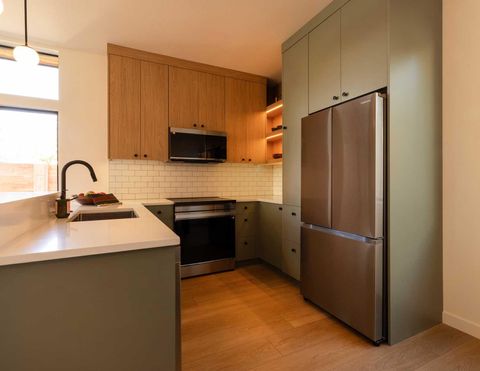 Tiny photo for 643 NE Marshall Avenue, Bend, OR 97701 (MLS # 220212218)