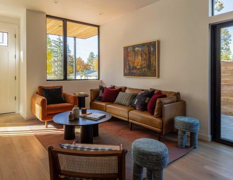 Tiny photo for 643 NE Marshall Avenue, Bend, OR 97701 (MLS # 220212218)