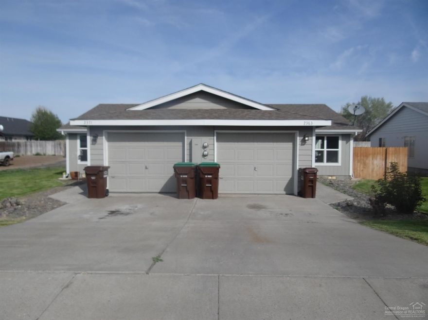 MOTIVATED SELLER! This clean little duplex has a very good rental history. Each side of the duplex has 2 bedrooms, 1 bath and a single car garage. Property is located on a quiet cul-de-sac and is not in the flood plain. Community water and city sewer. Schedule your viewing appointment today!