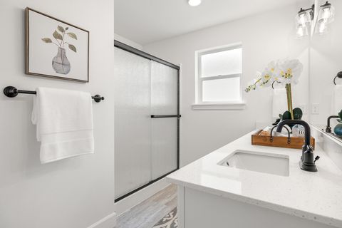 Tiny photo for 454 NW Monte Vista Avenue #127, Madras, OR 97741 (MLS # 220212712)