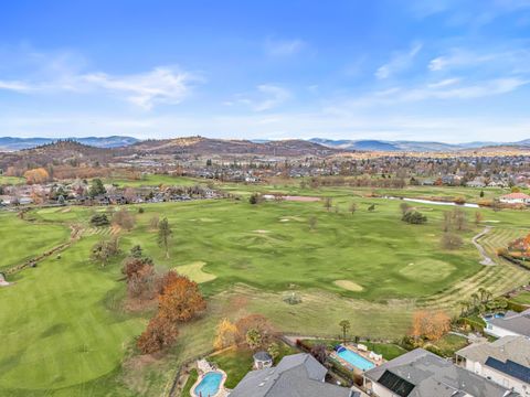 Tiny photo for 107 Golf View Drive, Eagle Point, OR 97524 (MLS # 220212164)