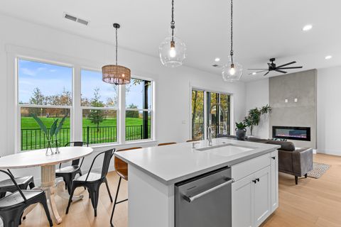 Tiny photo for 107 Golf View Drive, Eagle Point, OR 97524 (MLS # 220212164)