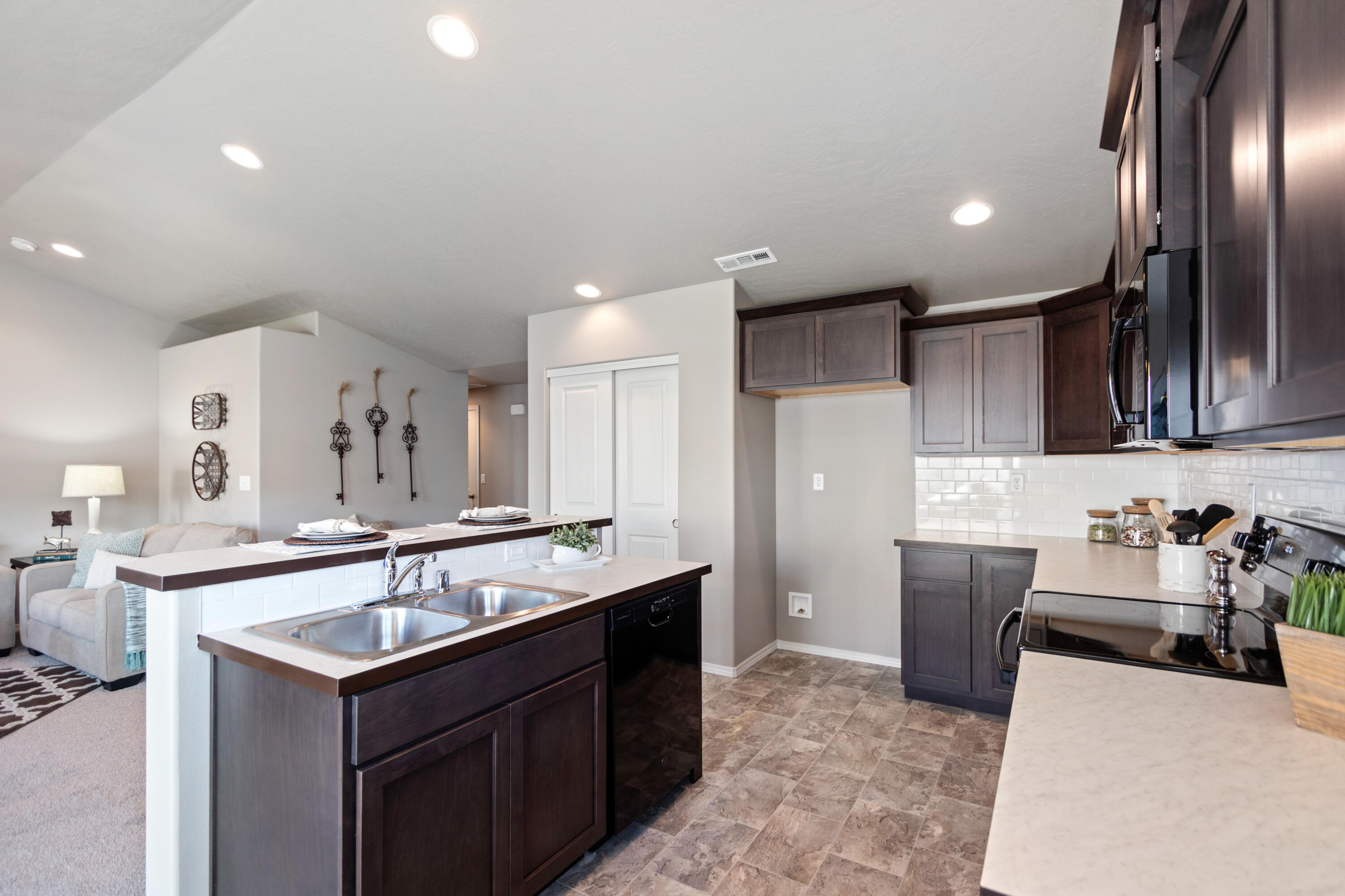 Dry Canyon - Residential