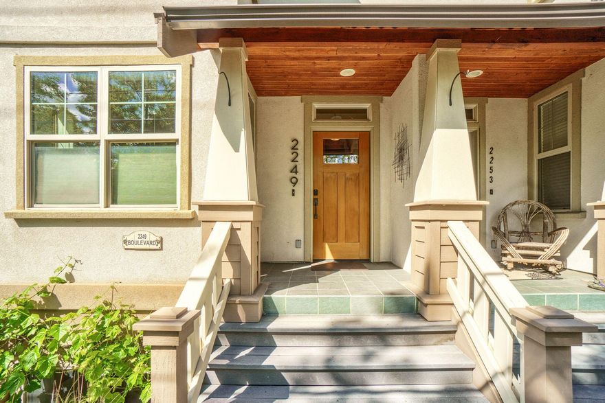 With perfect window placement, you are sure to appreciate this move-in ready, light and bright townhouse. The open kitchen features hardwood floors and has plentiful storage and cabinet space. It's also conveniently adjacent to the dining room, ideal for indoor entertaining. The living room is roomy and complete with a gas fireplace.  Upstairs you'll find two primary suites and a laundry space.  One of the primary suites offers a vaulted ceiling plus an outdoor patio.  Third bedroom is located downstairs makes a great home office or studio. Finished attached two car garage with a work bench. Don't miss this great, Ashland opportunity.