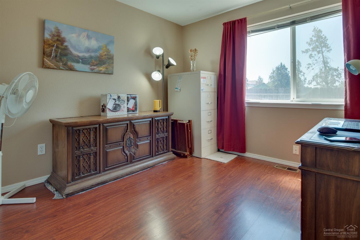 Justin Glen - Residential