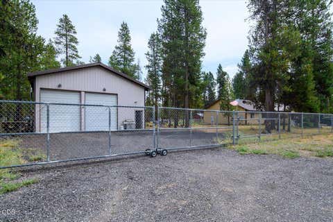 Tiny photo for 54690 Pinewood Avenue, Bend, OR 97707 (MLS # 220227376)
