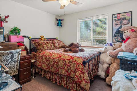 Tiny photo for 54690 Pinewood Avenue, Bend, OR 97707 (MLS # 220227376)