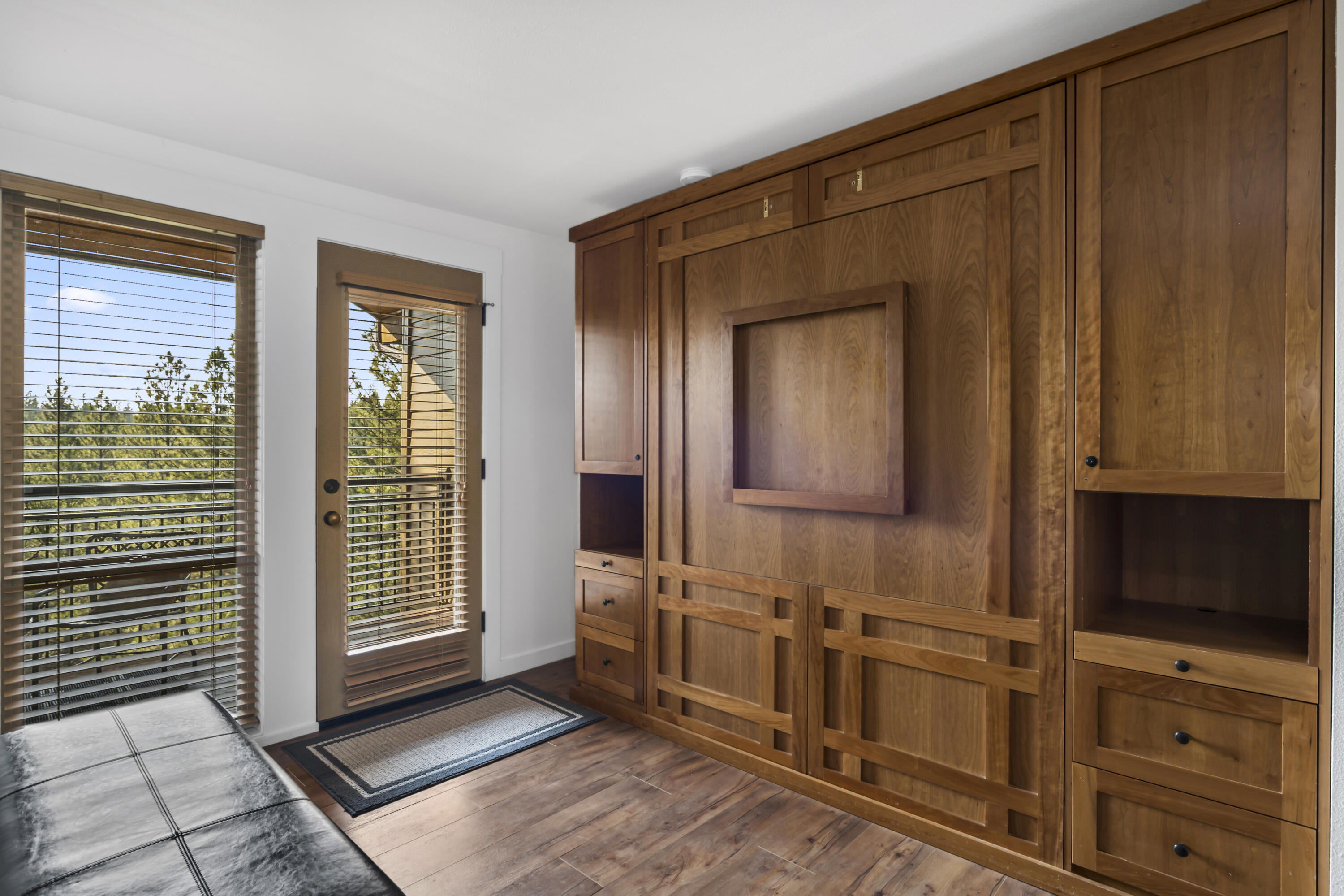 Inn Of The 7th - Residential