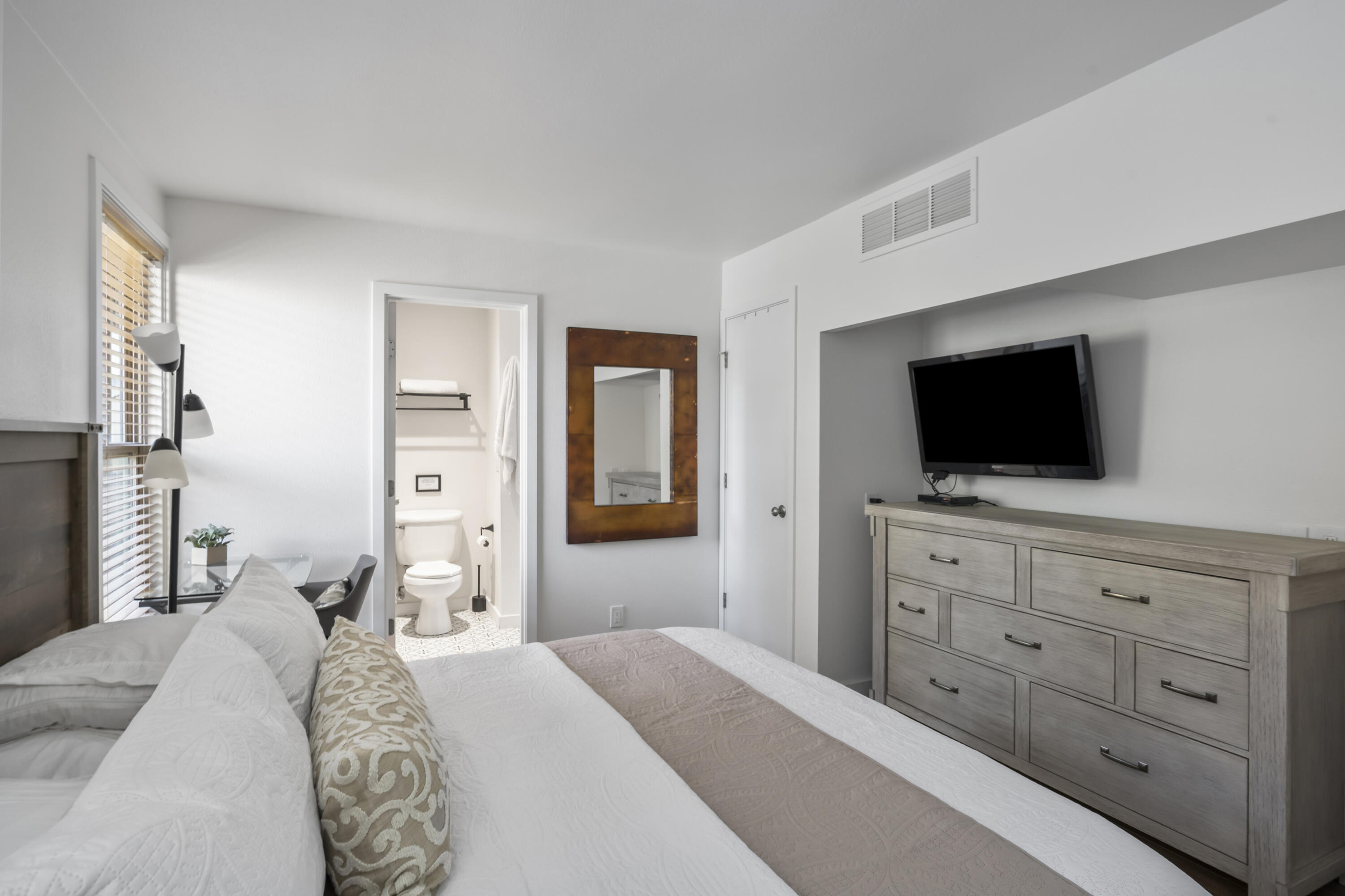 Inn Of The 7th - Residential