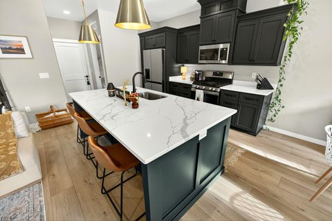 Tiny photo for 3738 Durst Street, Medford, OR 97504 (MLS # 220212098)