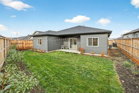 Tiny photo for 3738 Durst Street, Medford, OR 97504 (MLS # 220212098)