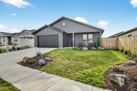 Tiny photo for 3738 Durst Street, Medford, OR 97504 (MLS # 220212098)
