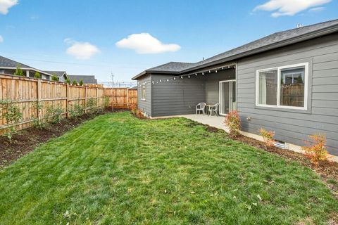Tiny photo for 3738 Durst Street, Medford, OR 97504 (MLS # 220212098)