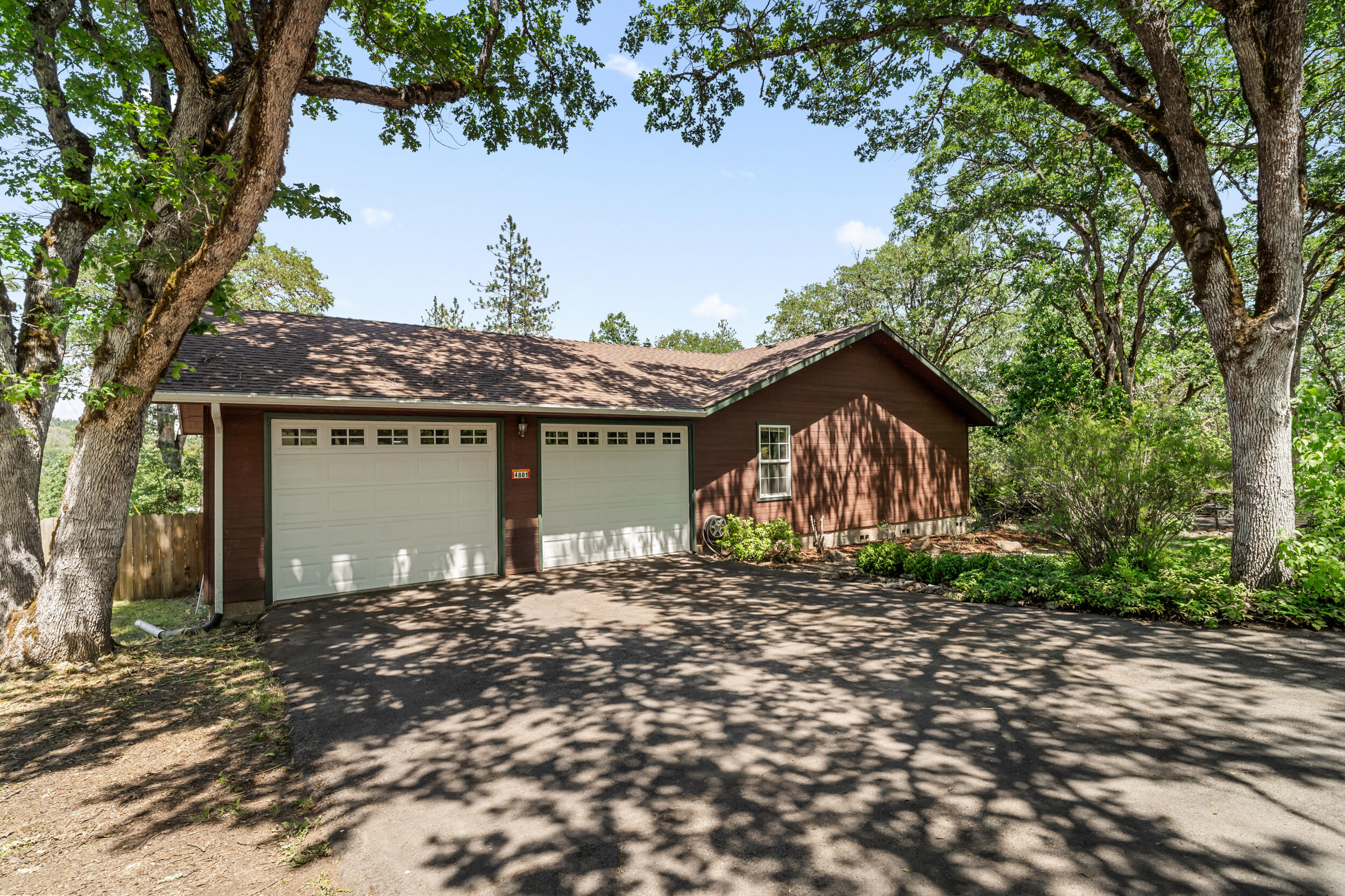 Rogue River Drive Estates - Residential