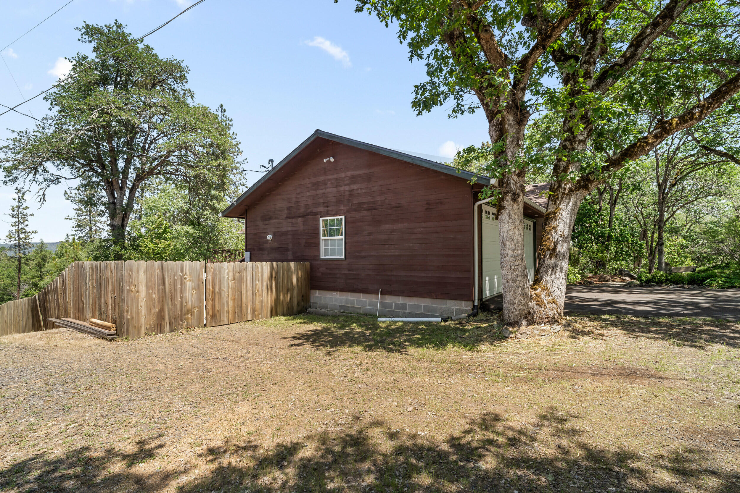 Rogue River Drive Estates - Residential