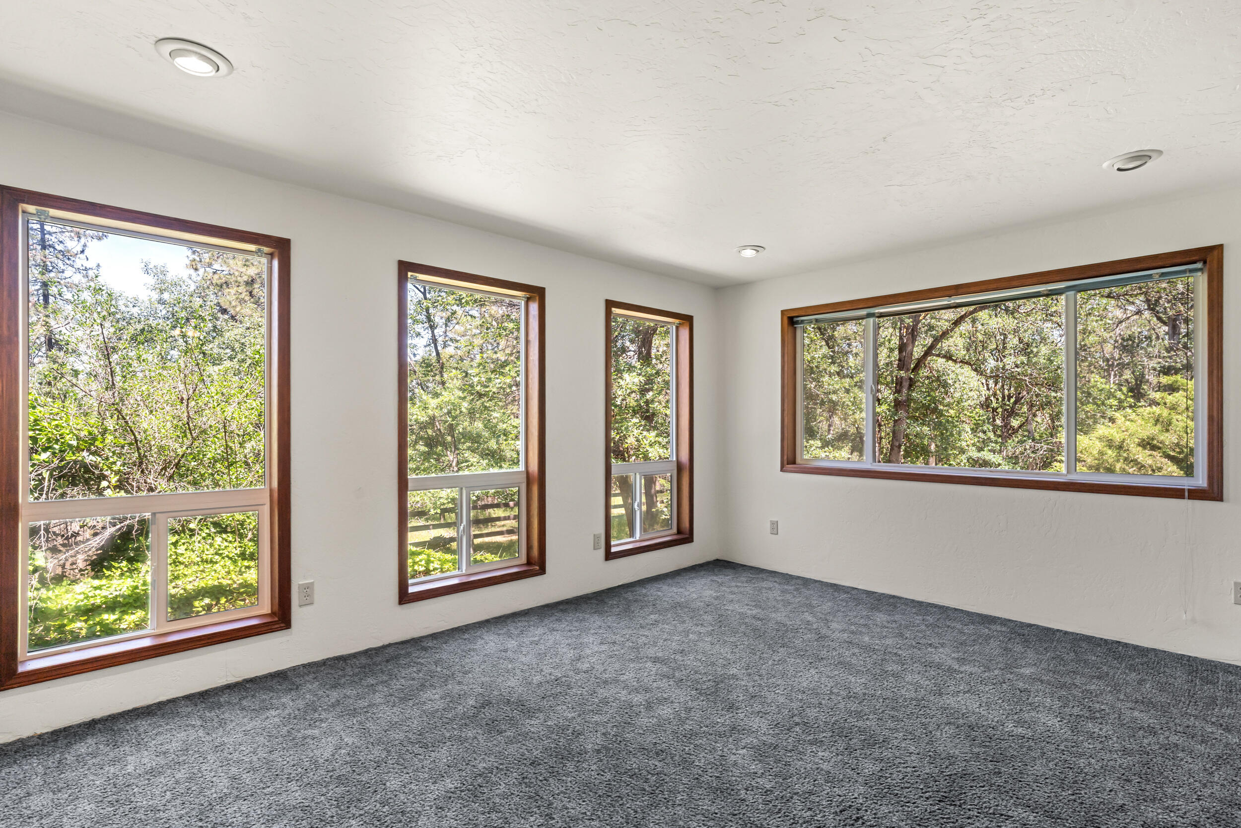 Rogue River Drive Estates - Residential