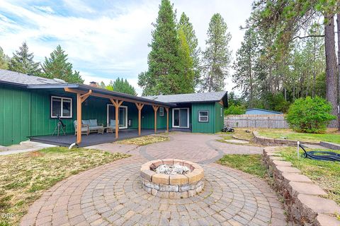 Tiny photo for 388 Genverna Glen, Grants Pass, OR 97527 (MLS # 220225381)