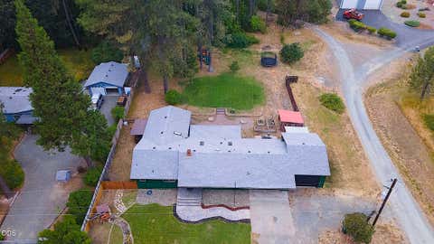 Tiny photo for 388 Genverna Glen, Grants Pass, OR 97527 (MLS # 220225381)