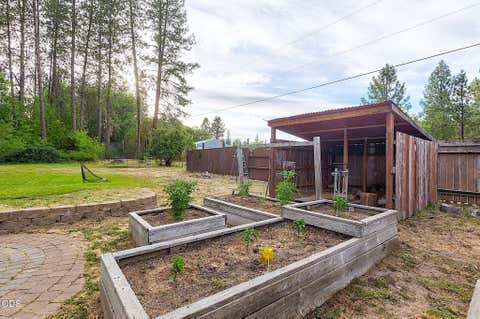 Tiny photo for 388 Genverna Glen, Grants Pass, OR 97527 (MLS # 220225381)