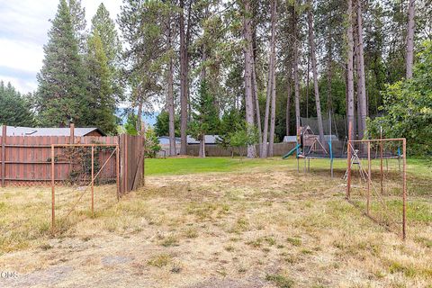 Tiny photo for 388 Genverna Glen, Grants Pass, OR 97527 (MLS # 220225381)