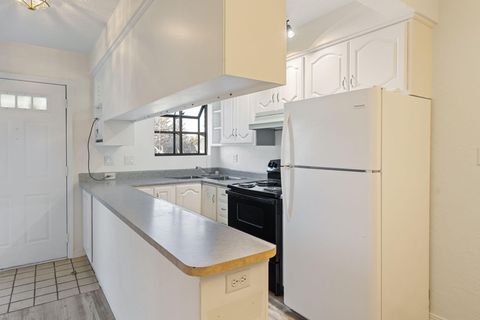 Tiny photo for 495 Chestnut Street #19, Ashland, OR 97520 (MLS # 220219913)