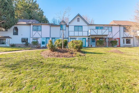 Tiny photo for 495 Chestnut Street #19, Ashland, OR 97520 (MLS # 220219913)