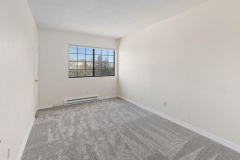 Tiny photo for 495 Chestnut Street #19, Ashland, OR 97520 (MLS # 220219913)