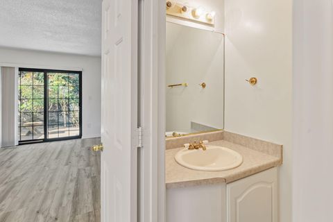 Tiny photo for 495 Chestnut Street #19, Ashland, OR 97520 (MLS # 220219913)