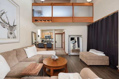 18575 SW Century Drive 2035, 2036 #729 Bend OR 97702