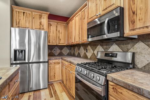 Tiny photo for 16573 Beesley Place, La Pine, OR 97739 (MLS # 220218726)