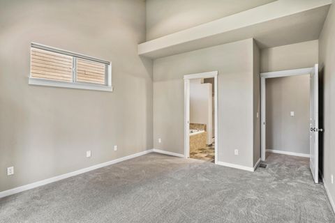 Tiny photo for 16573 Beesley Place, La Pine, OR 97739 (MLS # 220218726)