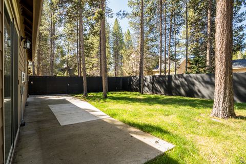 Tiny photo for 16573 Beesley Place, La Pine, OR 97739 (MLS # 220218726)
