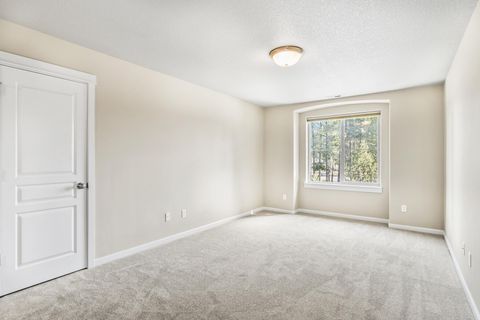 Tiny photo for 16573 Beesley Place, La Pine, OR 97739 (MLS # 220218726)