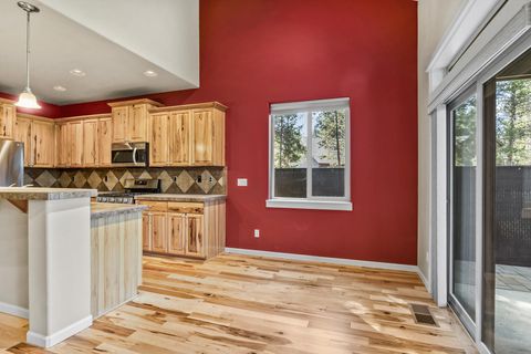 Tiny photo for 16573 Beesley Place, La Pine, OR 97739 (MLS # 220218726)