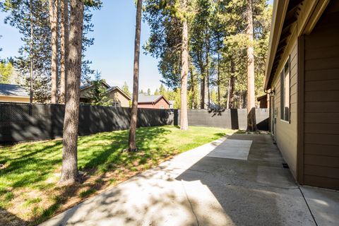 Tiny photo for 16573 Beesley Place, La Pine, OR 97739 (MLS # 220218726)