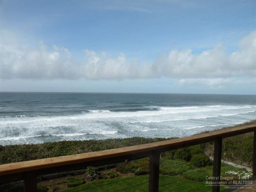 Beautiful, high quality ocean front home. Perched some 90ft above the water, the home is shielded from storm surge and offers a mesmerizing panoramic view of the ocean. Easy beach access. The 4 bed, 3.5 bath home is light and bright with large windows facing the ocean. The floor plan is designed for comfortable living and easy entertaining and there's room to add additional bedrooms. This is a special place, move-in ready (furniture available for purchase). Call your friends and family.