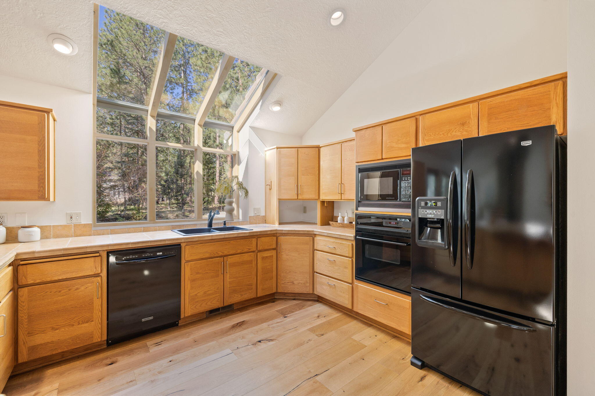 60060 River Bluff Trail