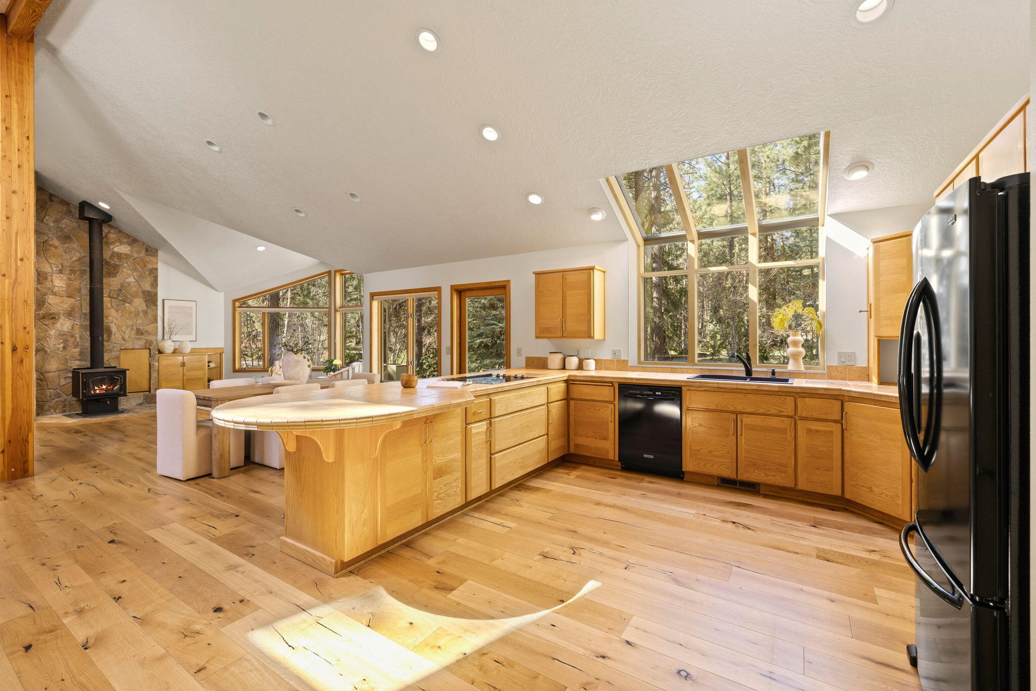 60060 River Bluff Trail