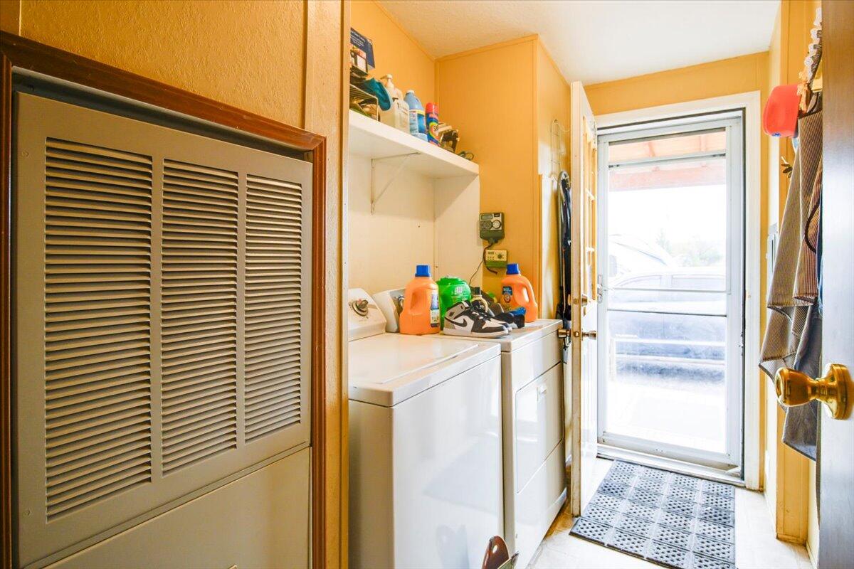 222 SE Steele Street