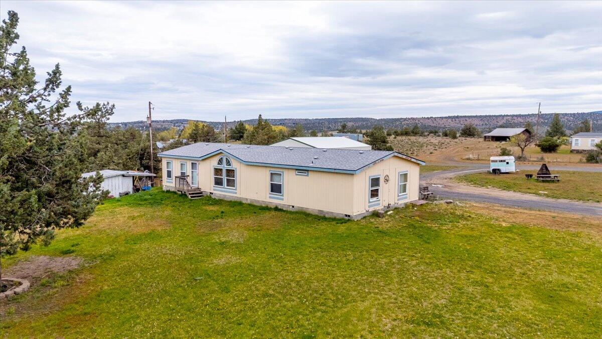 222 SE Steele Street