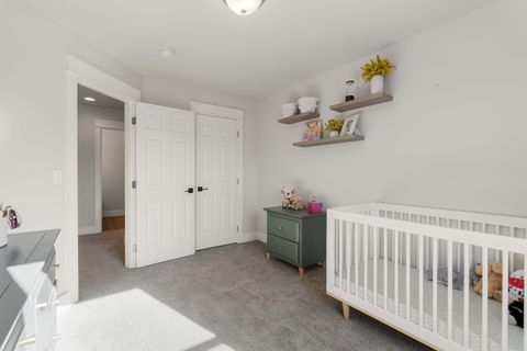 Tiny photo for 20608 Rolen Avenue, Bend, OR 97702 (MLS # 220215343)